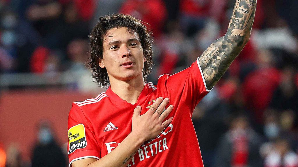 Fim! Darwin vai para Manchester United - Revista Hello
